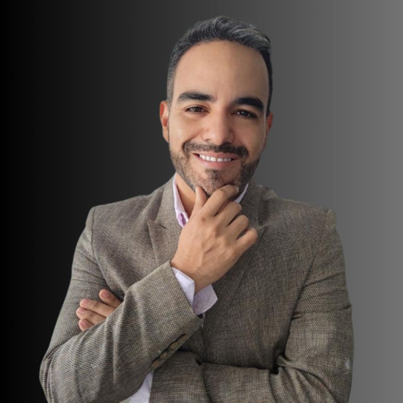 Contratar Rubén Jaime Toscano