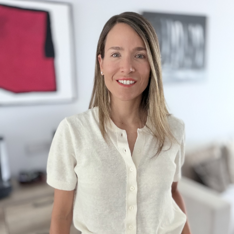 Contratar Agustina Lacarte