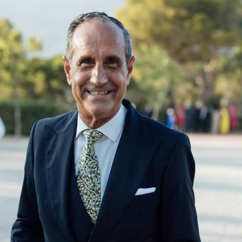 Contratar Luis Galindo