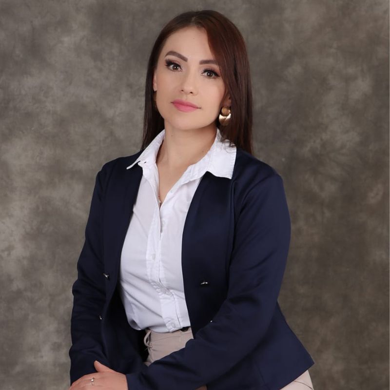 Contratar Ana Karina Quiñonez 