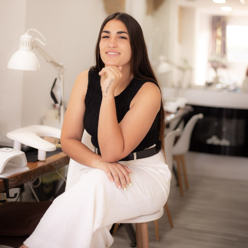 Contratar Marta Pujol