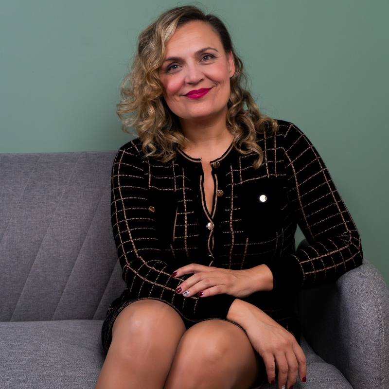 Contratar RosAlma Saavedra 