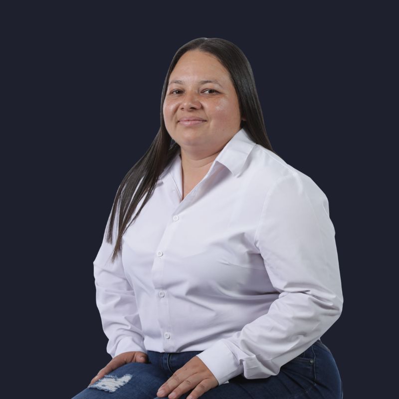 Contratar Becky Pitti