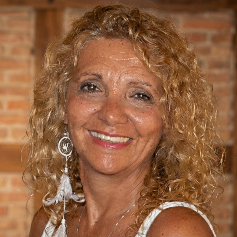 Contratar Liliana Sinardi Angió