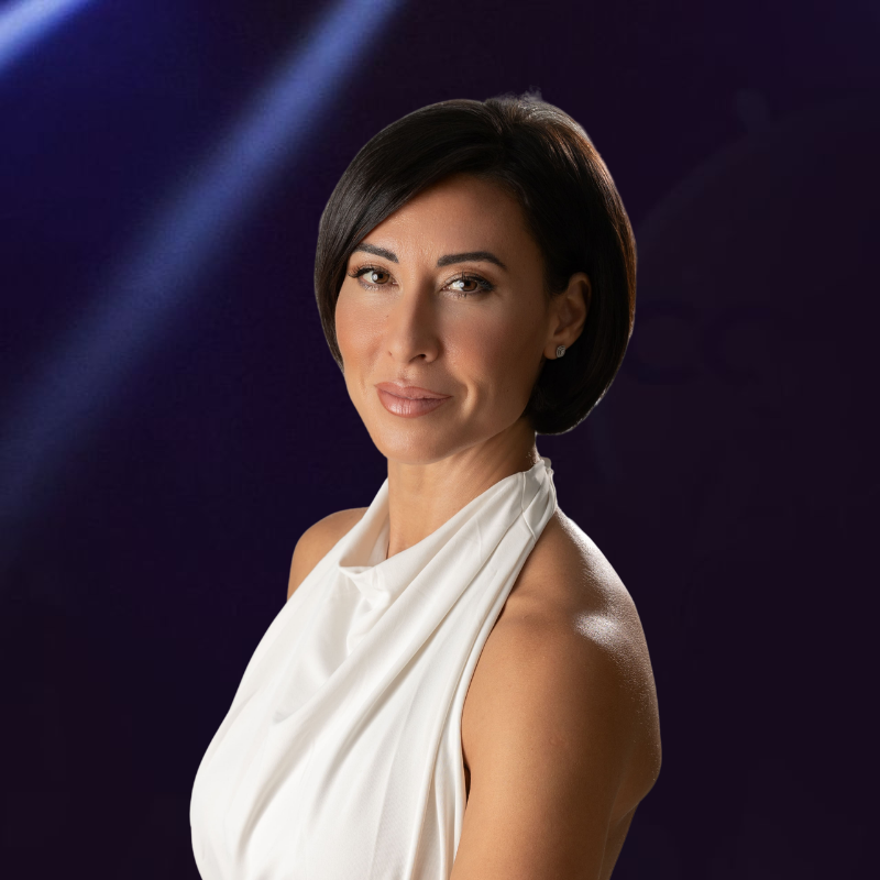 Contratar Maria Jesus Revenga