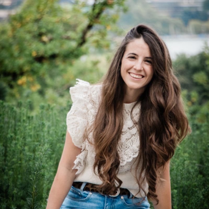 Contratar Magdalena López