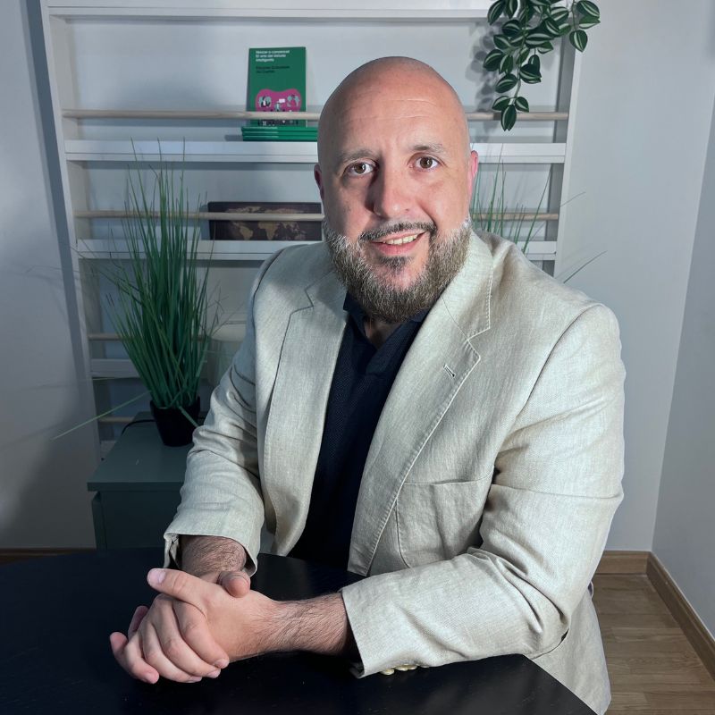 Contratar Eduardo Guibelalde