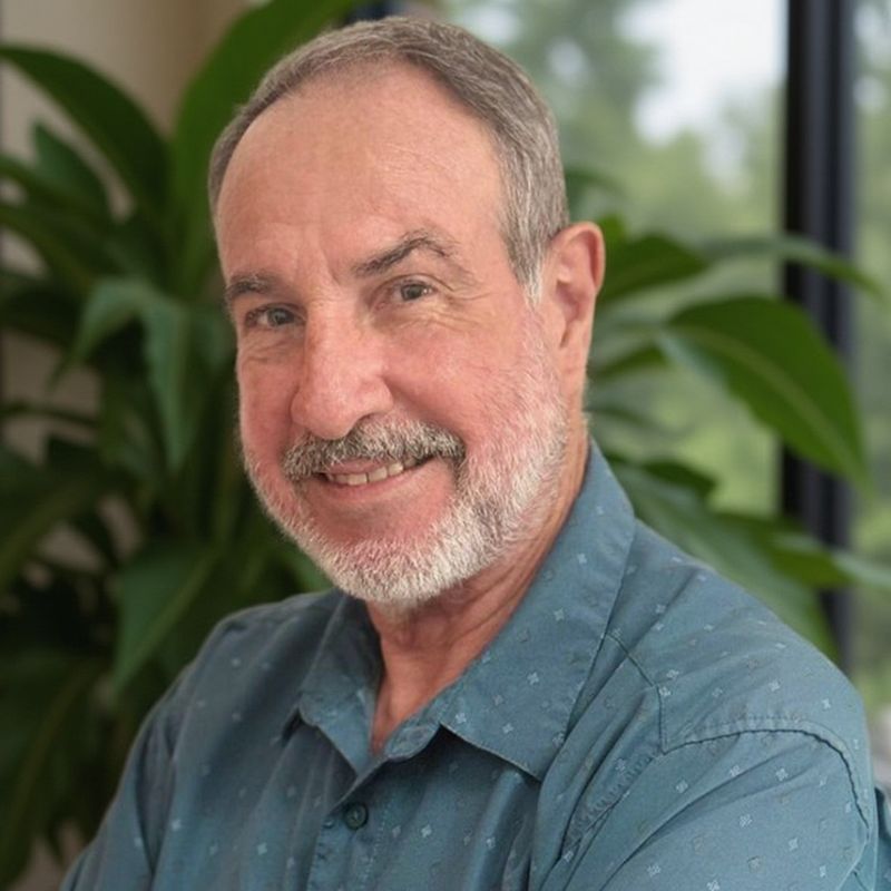 Contratar Eduardo Quesada