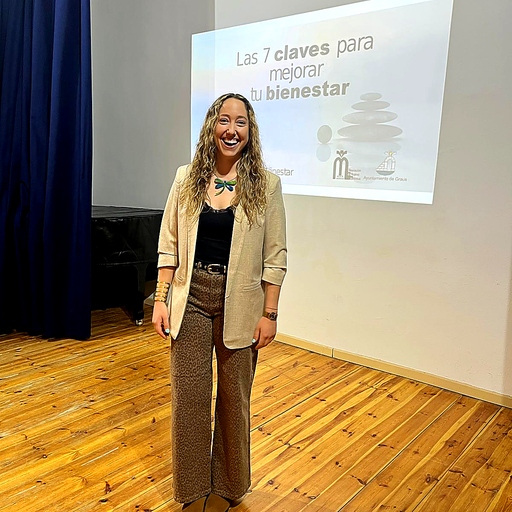 Contratar Nieves Quintas