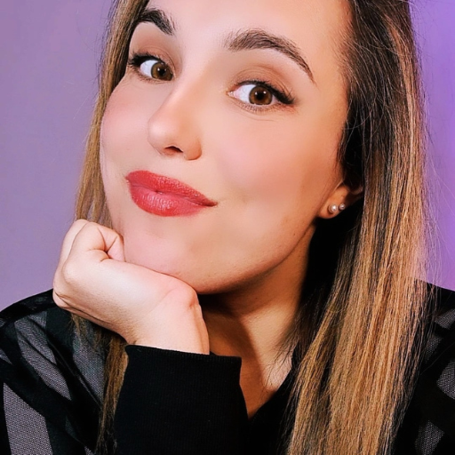 Contratar Estela Murciano