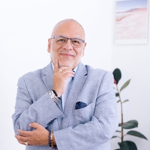 Contratar Joel Rugerio
